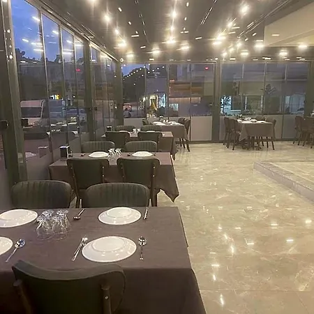 Hotel Aristo 2 Butik